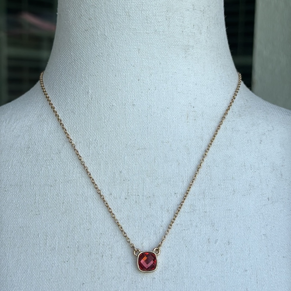 SHB for Avon dainty necklace/ NWOT